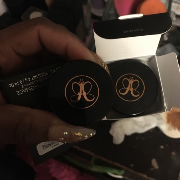 Alert Posher Sells FAKE ABH BROWN POMADE - Picture 4 of 5